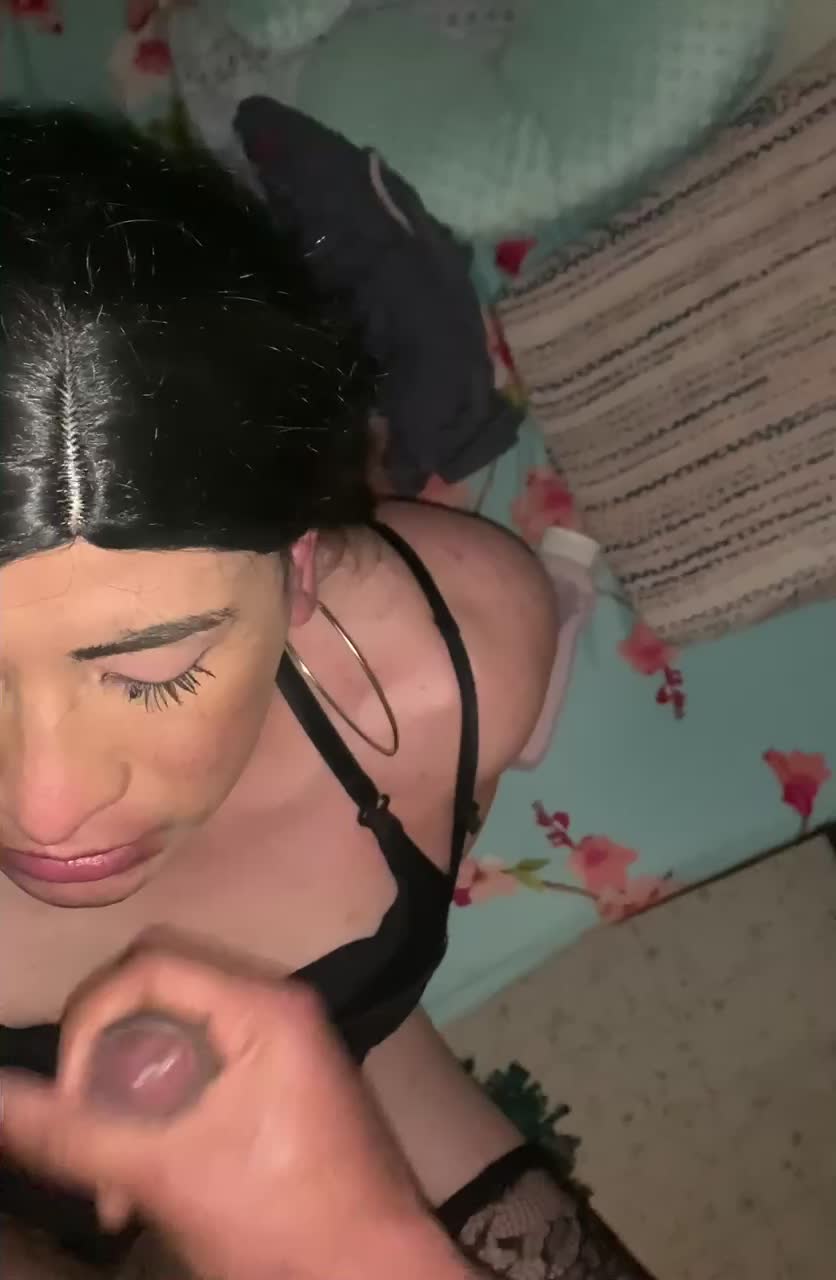 Sissy receives cum on her face