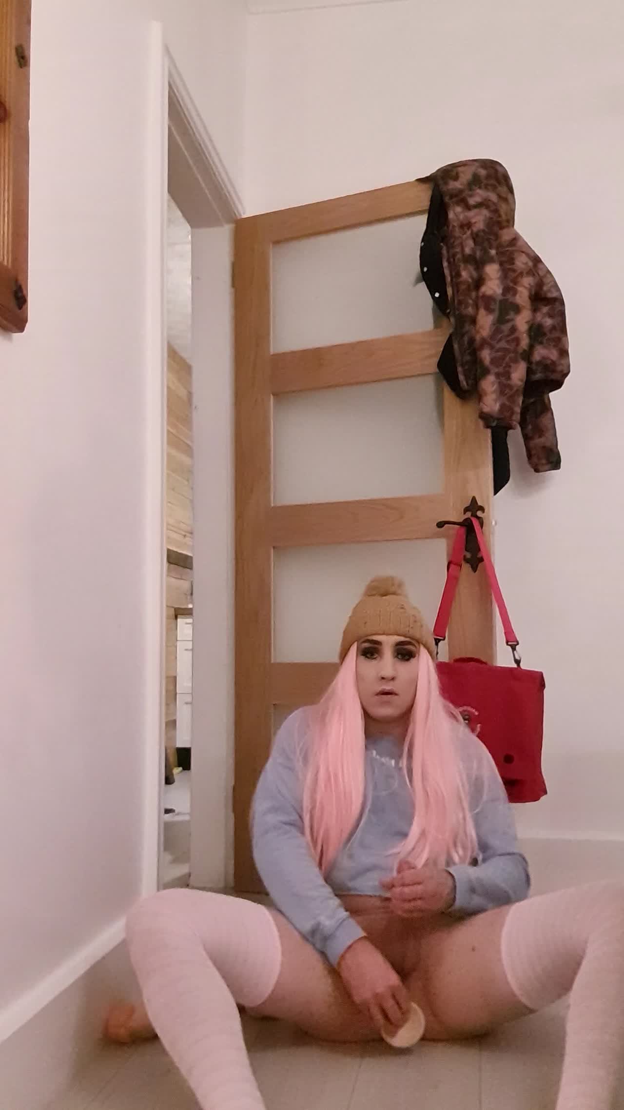 Nikki hart fucking her sissy ass in a pink wig 💗